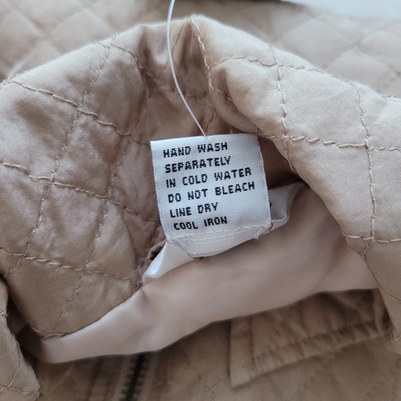 Washable Silk Diamond-Quilted Collared Lightweight Jacket ~flaw~ Beige NE… - Picture 10 of 14